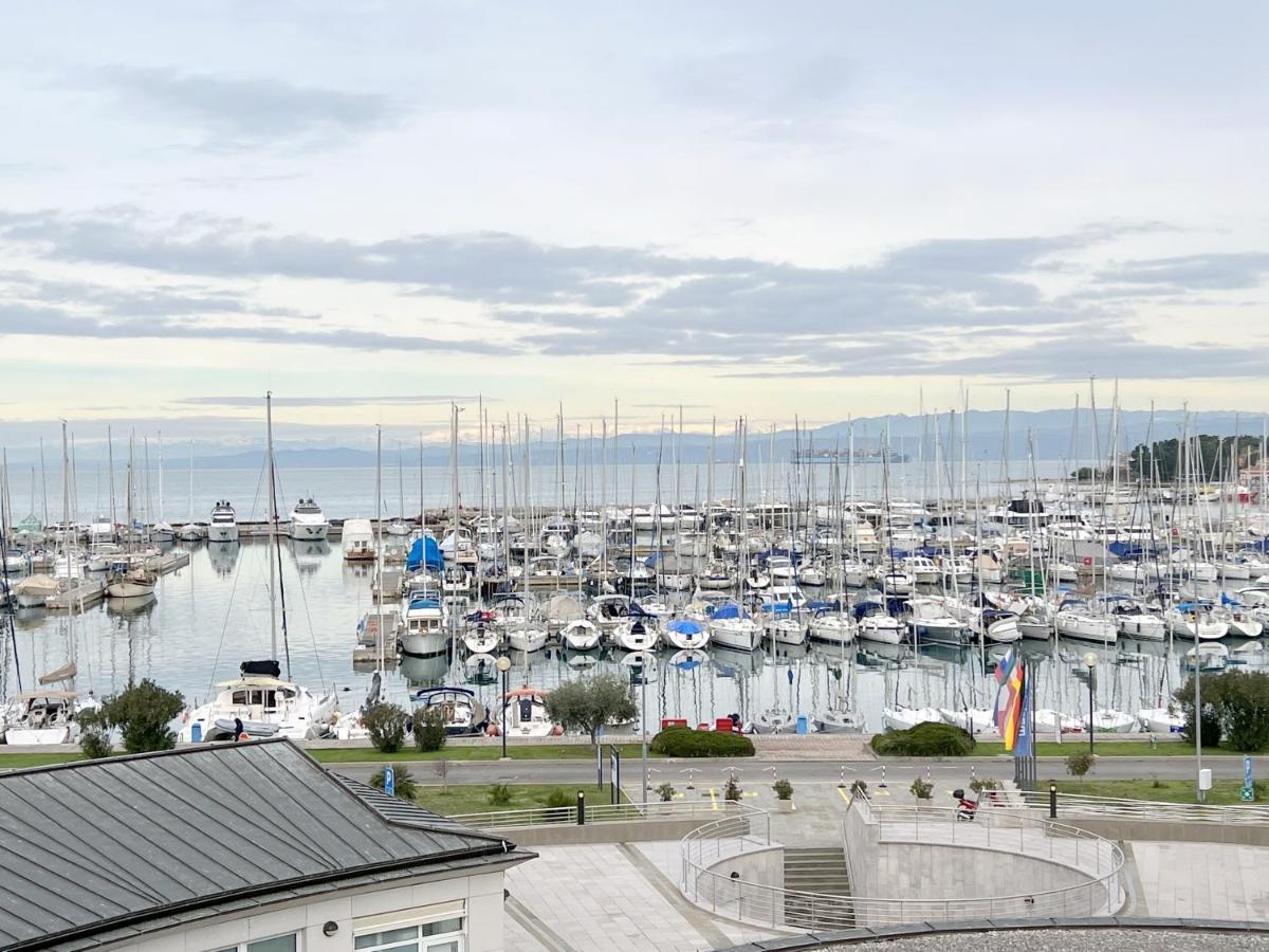 Luxury Marina View Apartment Izola Luaran gambar