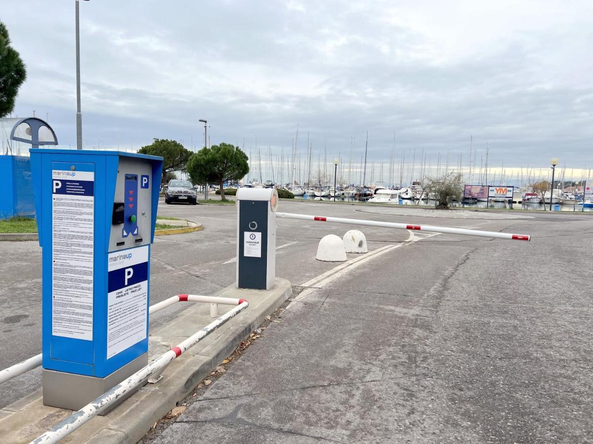 Luxury Marina View Apartment Izola Luaran gambar